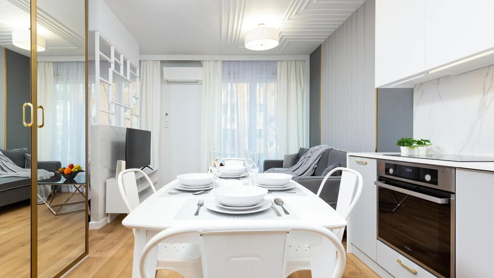 One Bedroom Apartment In Warsaw Center By Renters Prestige Polska