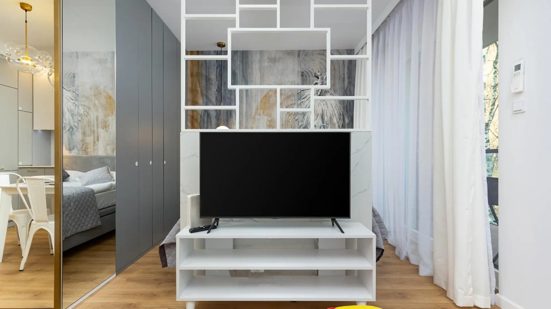One Bedroom Apartment In Warsaw Center By Renters Prestige